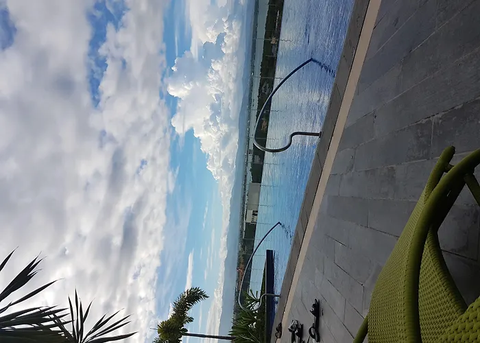C At Mactan Newtown Hotell