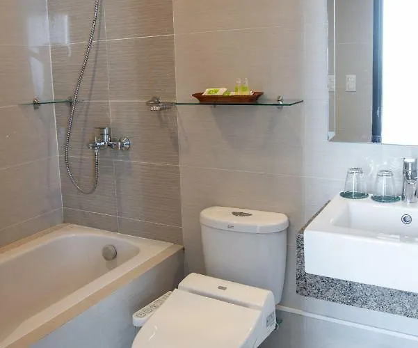 C At Mactan Newtown Hotell Lapu-Lapu City